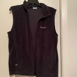 Black fleece vest